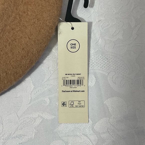 No Boundaries Women BERET Winter Hat Felt Camel New With Tag Classic - Picture 5 of 7